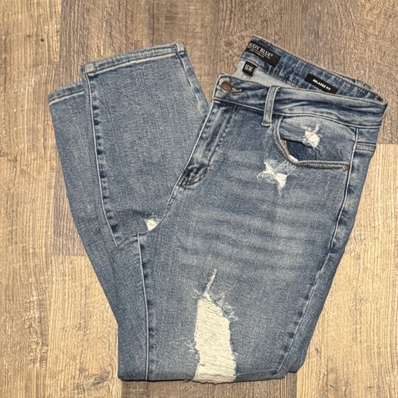 Judy Blue Light Blue Distressed Boyfriend Jeans - Picture 1 of 1